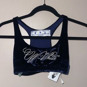 Off-white bra / crop top